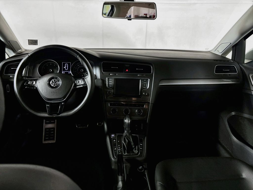 2017 Volkswagen Golf Alltrack TSI SE