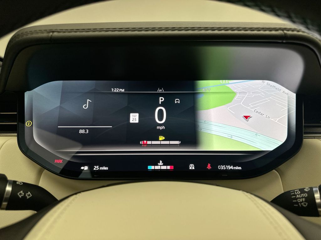 Thumbnail: 2024 Land Rover Range Rover - 31