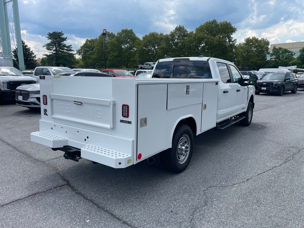 2026 Ford F-350 Chassis XL