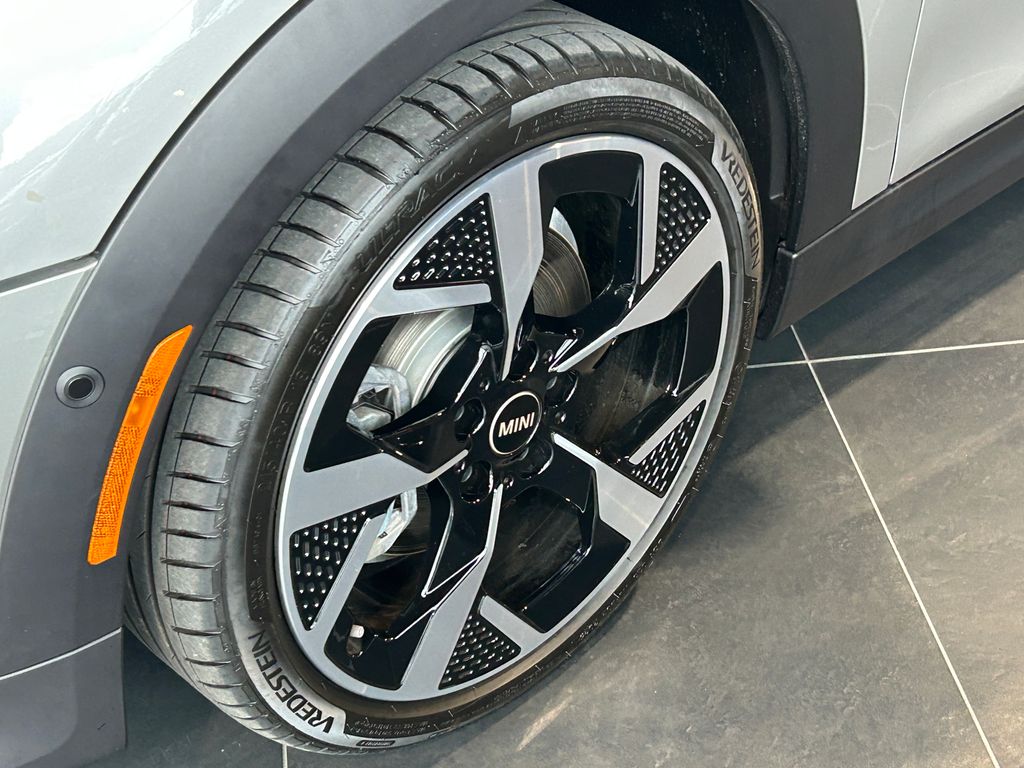 Thumbnail: 2026 MINI Cooper - 9