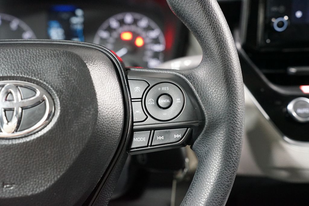 Thumbnail: 2025 Toyota Corolla - 13