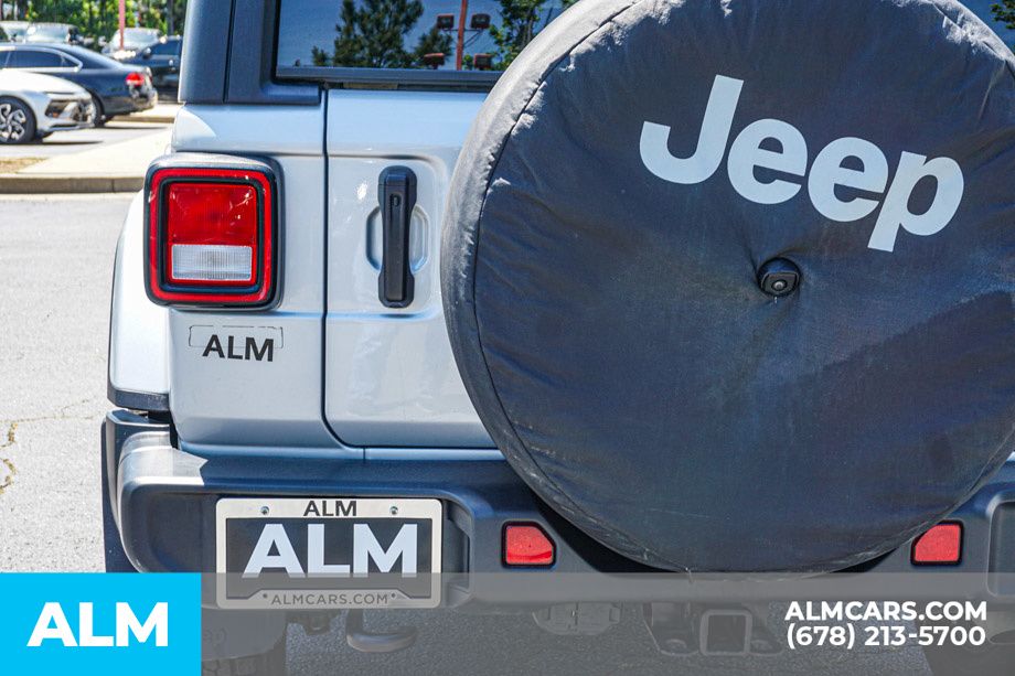 Used 2023 Silver Jeep Sahara image 13
