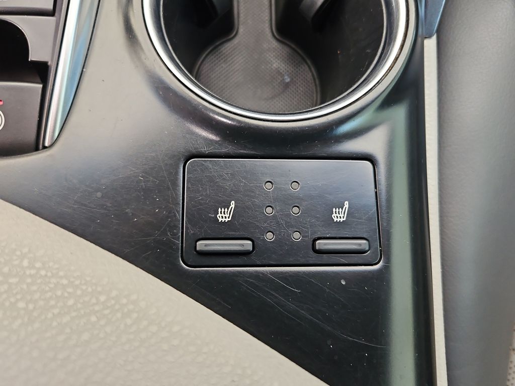 2018 Toyota Camry 21