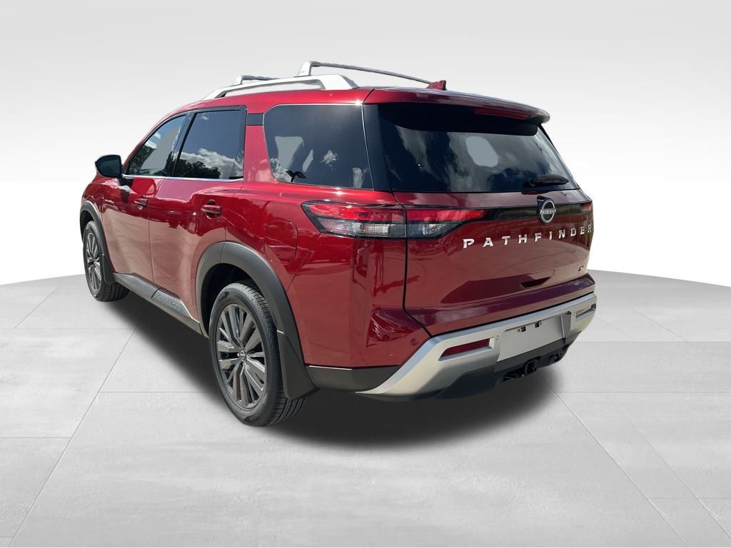 2025 Nissan Pathfinder SL 7