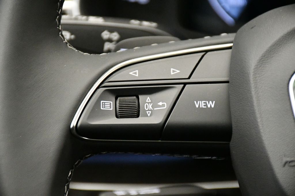 Thumbnail: 2025 Audi Q7 - 23