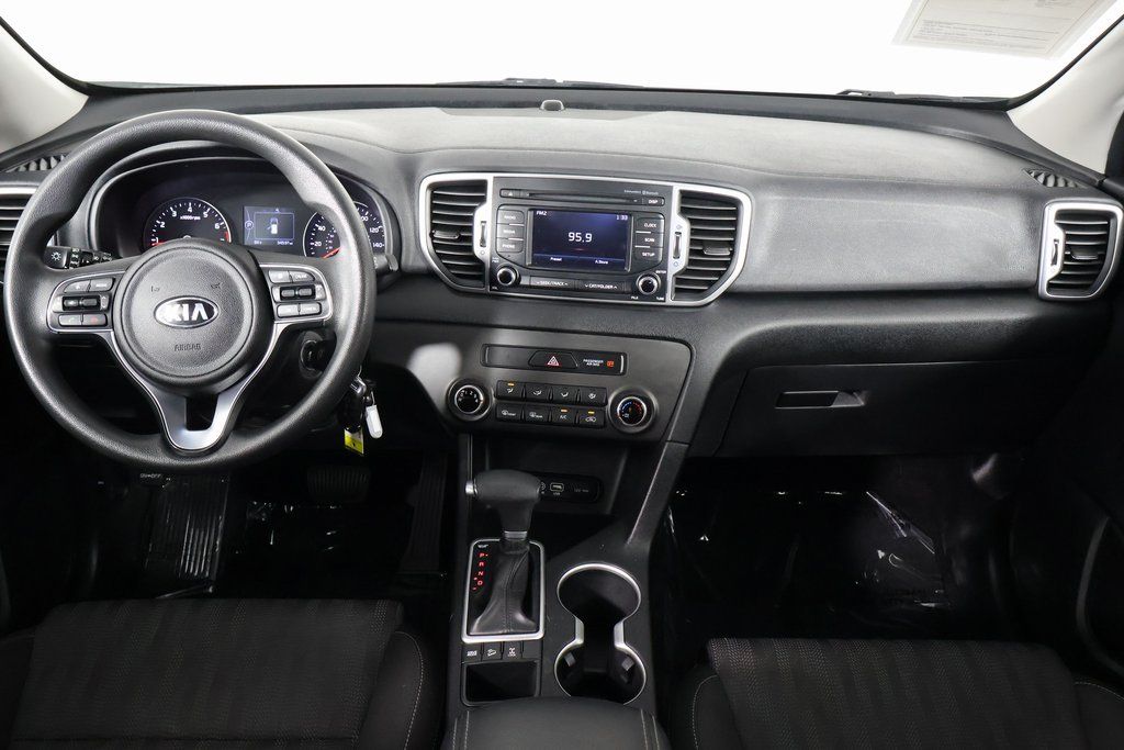 Thumbnail: 2017 Kia Sportage - 8