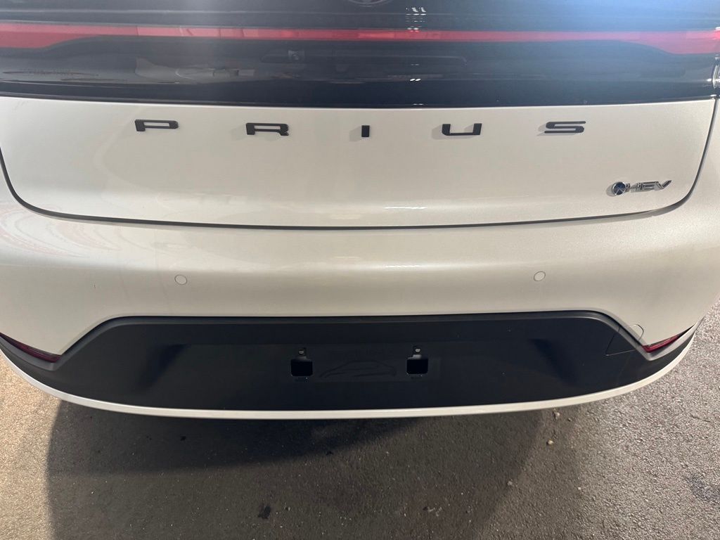 Thumbnail: 2026 Toyota Prius - 18