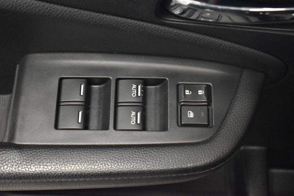 Thumbnail: 2019 Honda Pilot - 14