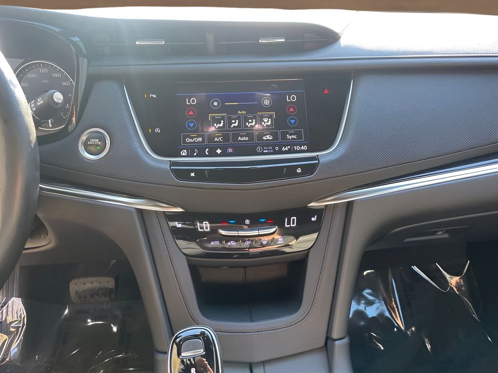 used 2022 Cadillac XT5 car, priced at $28,900