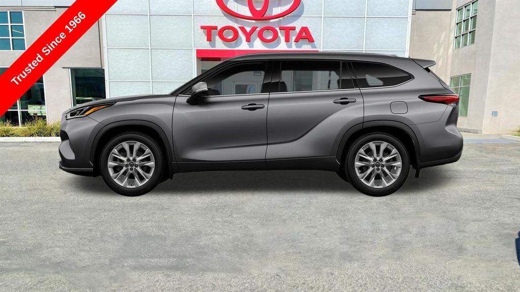 New 2026 Toyota Highlander SUV