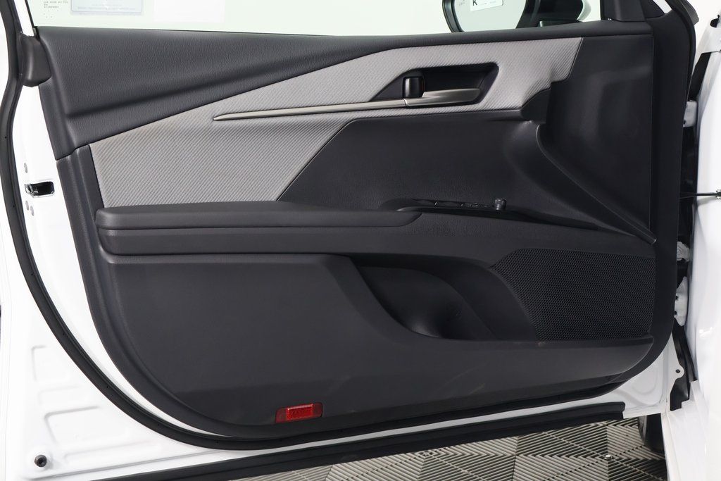 Thumbnail: 2025 Toyota Camry - 7