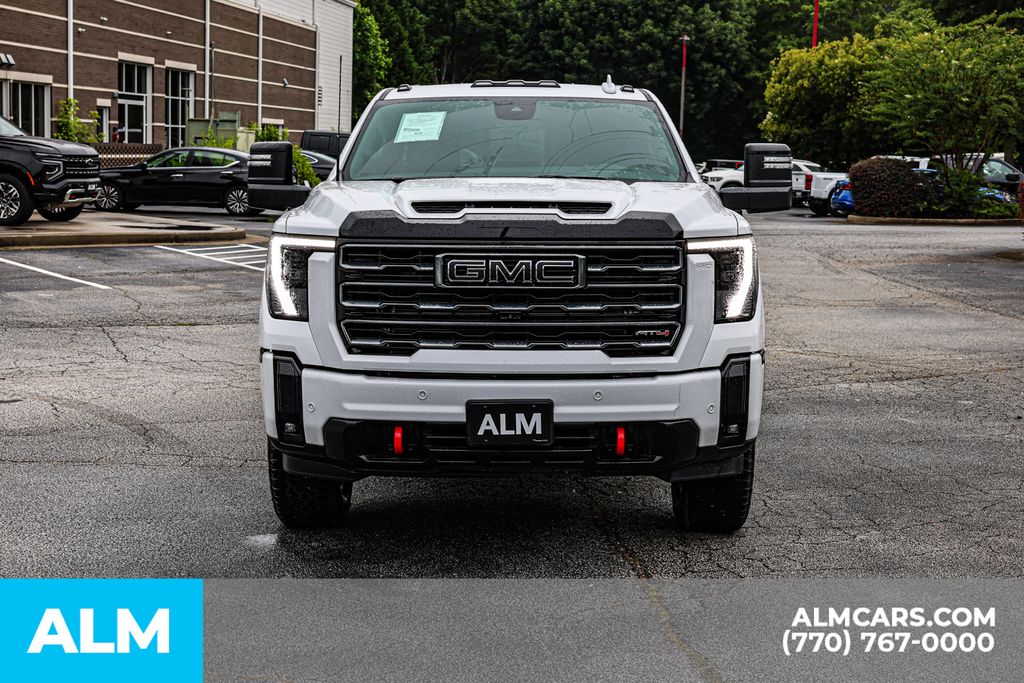 Used 2025 White GMC AT4 image 11