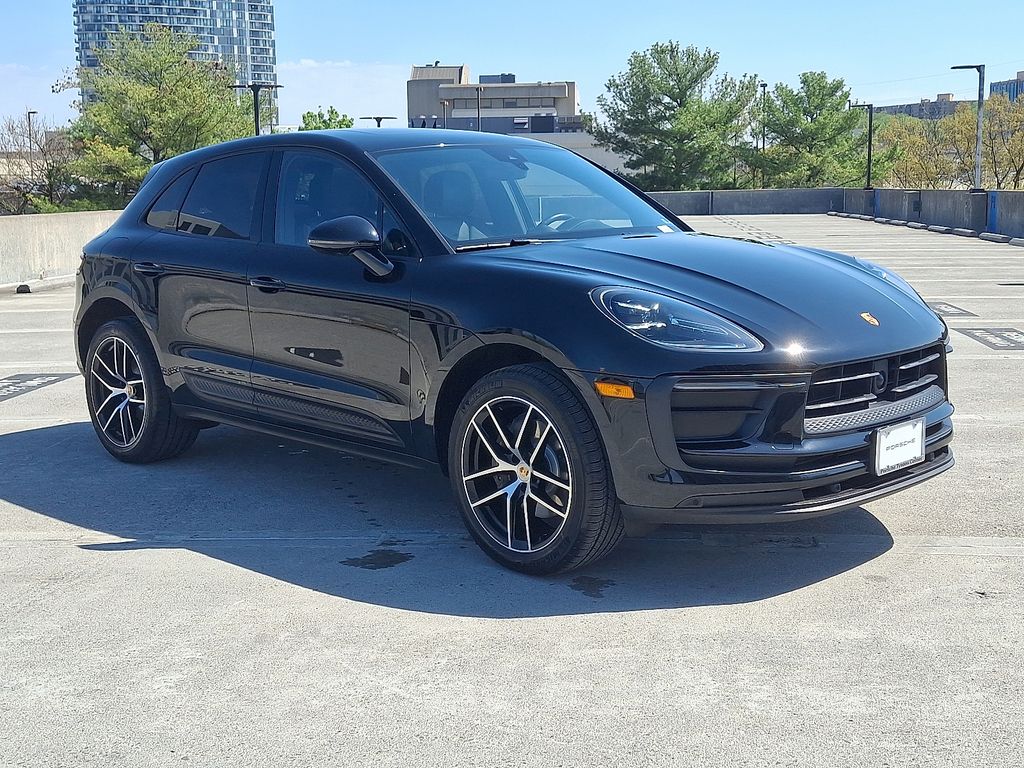 Thumbnail: 2023 Porsche Macan - 7