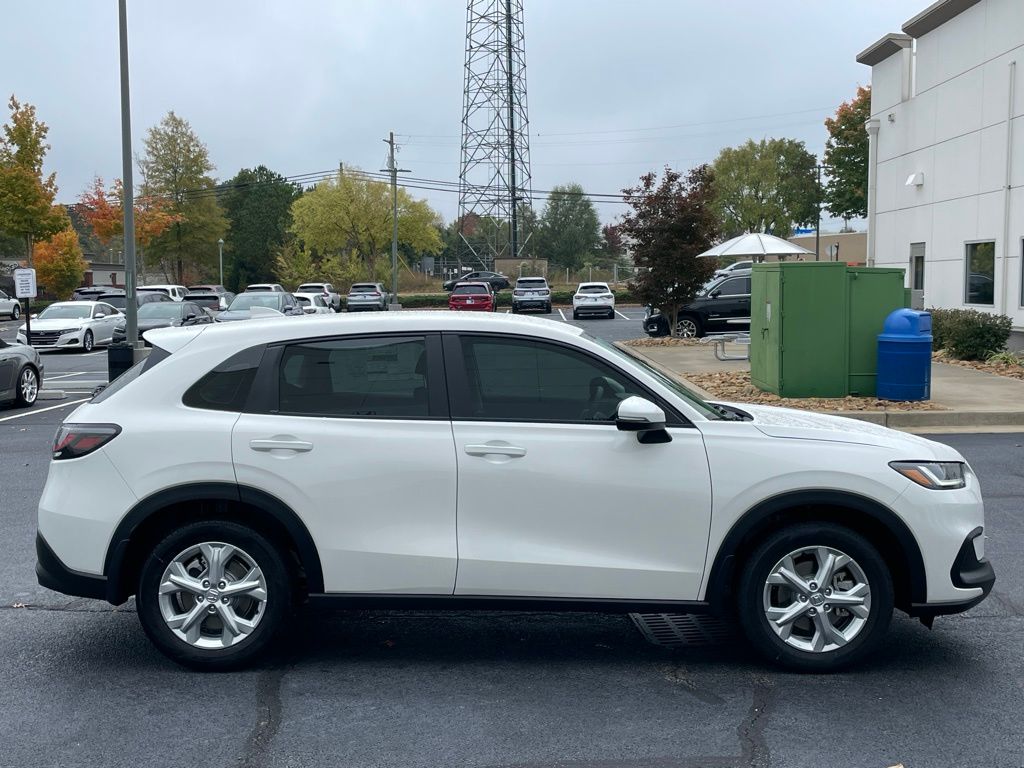 2025 Honda HR-V LX 7