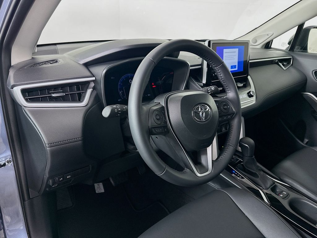 Thumbnail: 2025 Toyota Corolla Cross - 9
