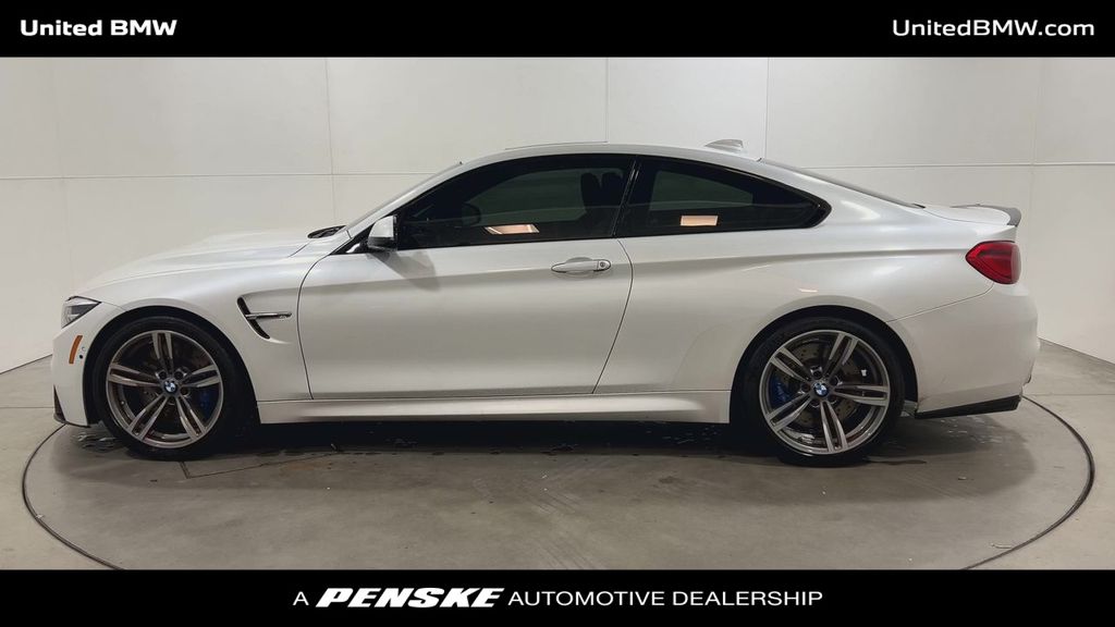 2018 BMW M4 Base 5