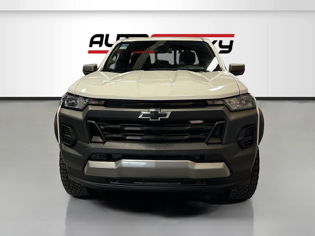 Used 2024 Summit White Chevrolet Trail Boss image 2
