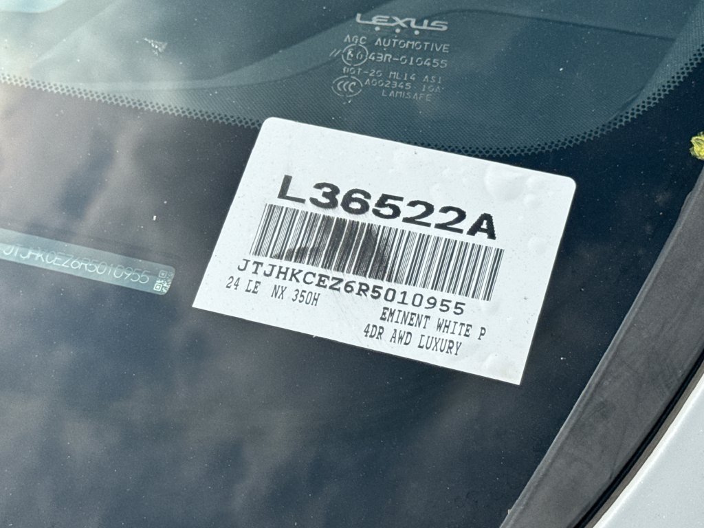 2024 Lexus NX 350h Luxury White Pearl - Jim Hudson Acura - Image 17