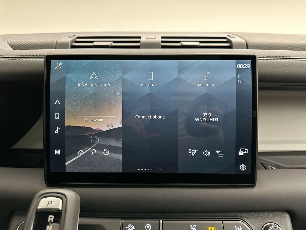 Thumbnail: 2025 Land Rover Defender - 12