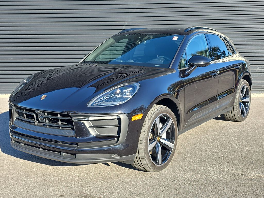 2024 Porsche Macan AWD