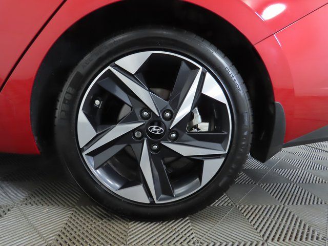 Thumbnail: 2023 Hyundai Elantra - 32