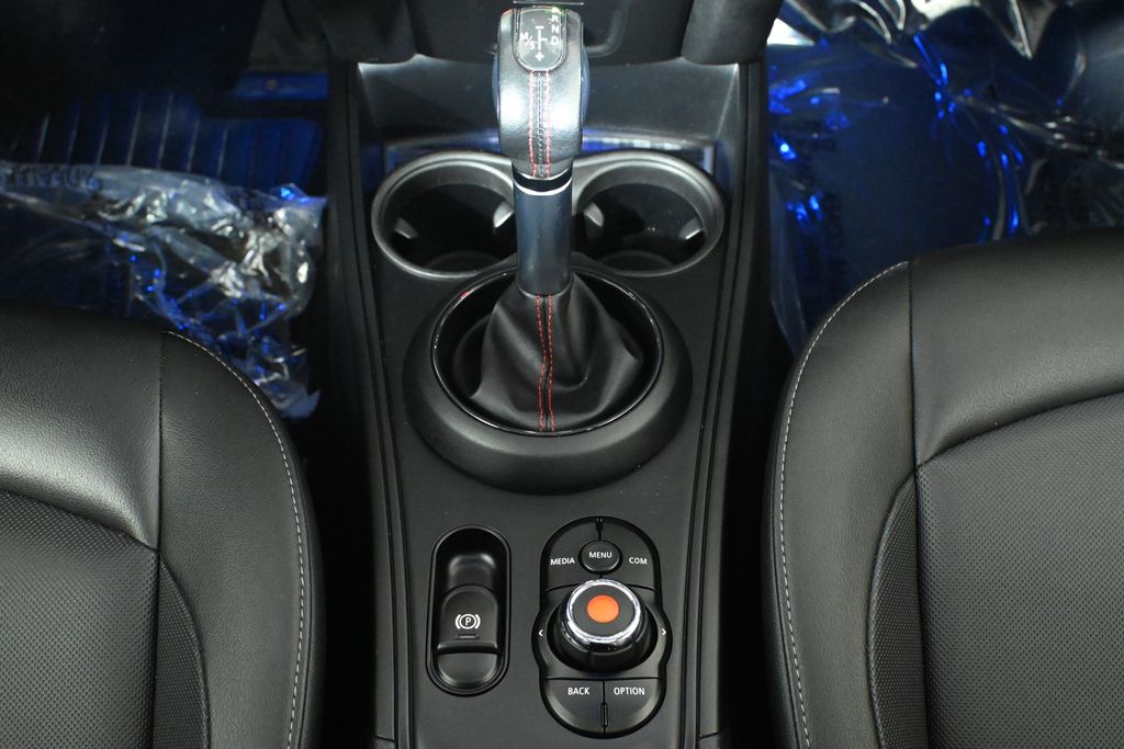 Thumbnail: 2019 MINI Cooper Countryman - 22