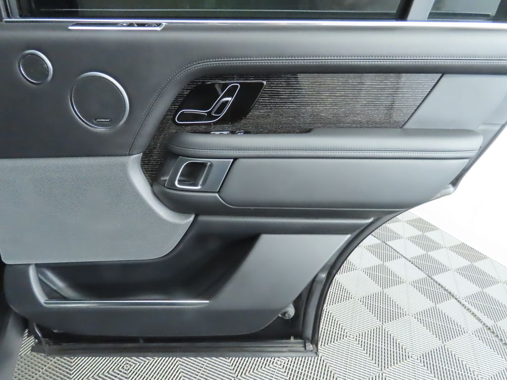 Thumbnail: 2021 Land Rover Range Rover - 28