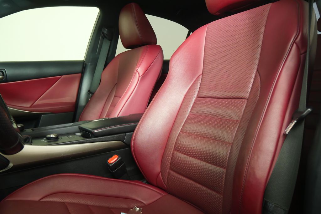 2018 Lexus IS 300 11