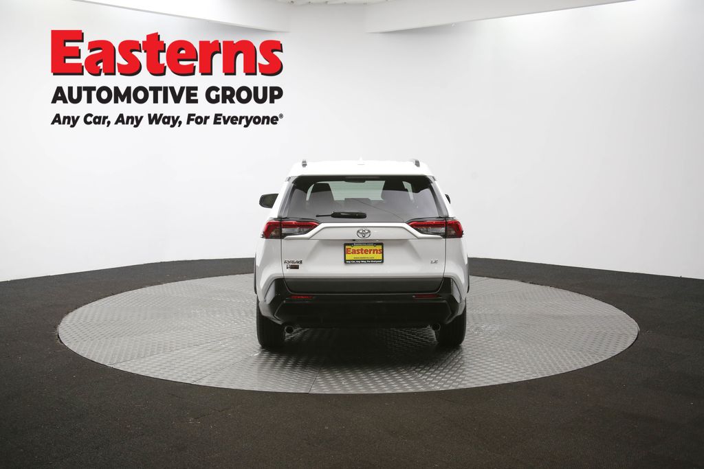 Used 2021 White Toyota LE image 34