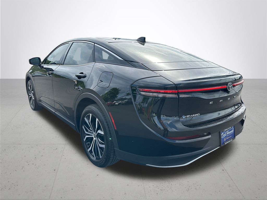 2024 Toyota Crown XLE