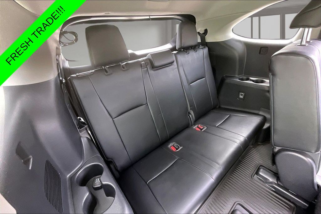 Used 2021 Toyota Highlander SUV