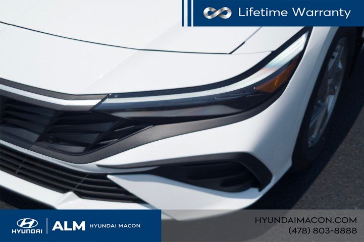 New 2026 White Hyundai SE image 12