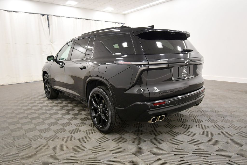 Used 2024 Chevrolet Traverse SUV