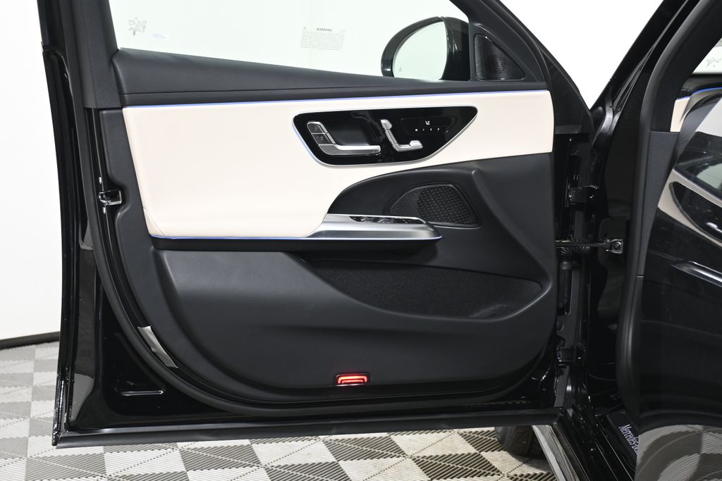 2025 Mercedes-Benz E-Class E 350 22