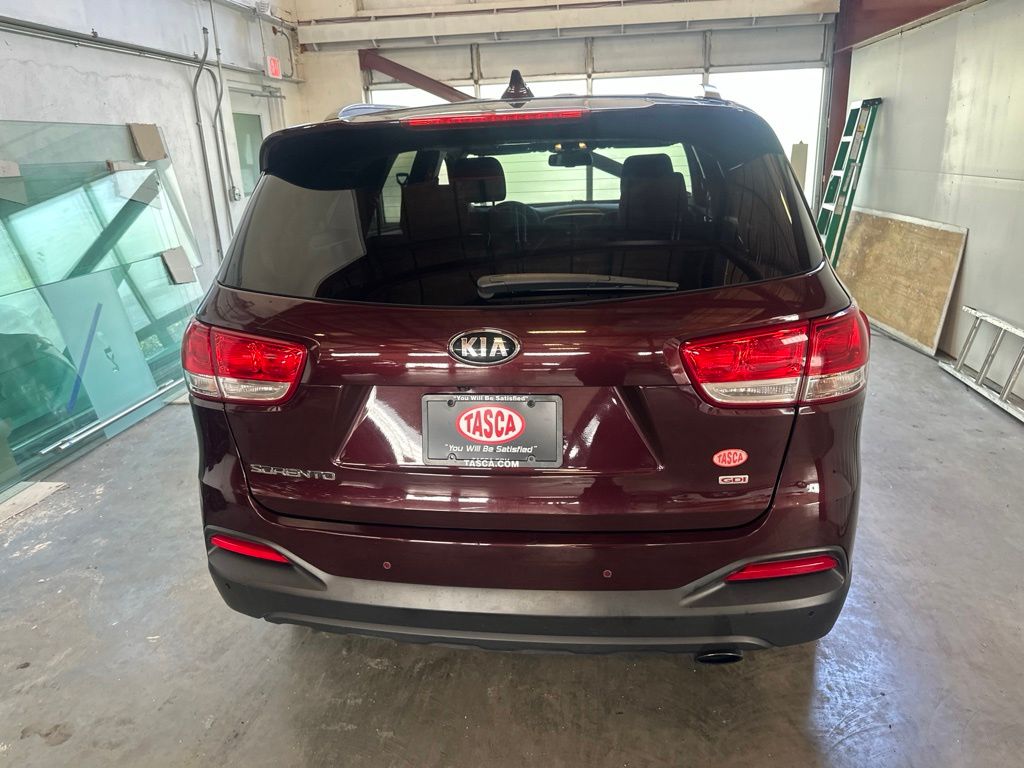 Used 2017 Purple Kia LX image 4