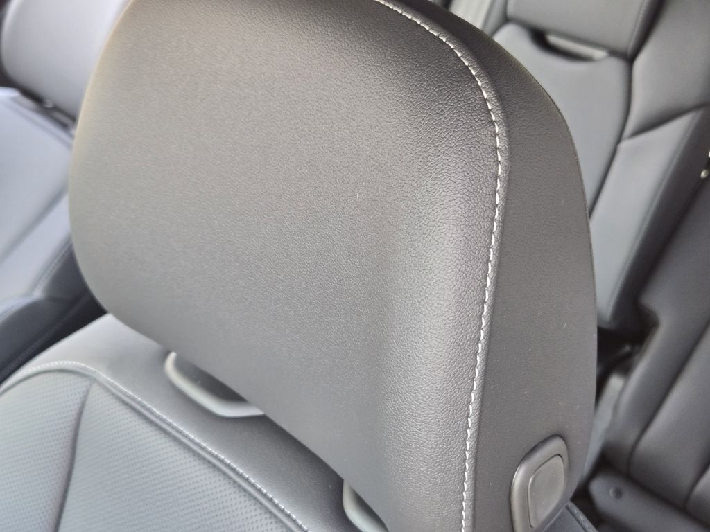 new 2026 Audi Q7 car, priced at $78,410