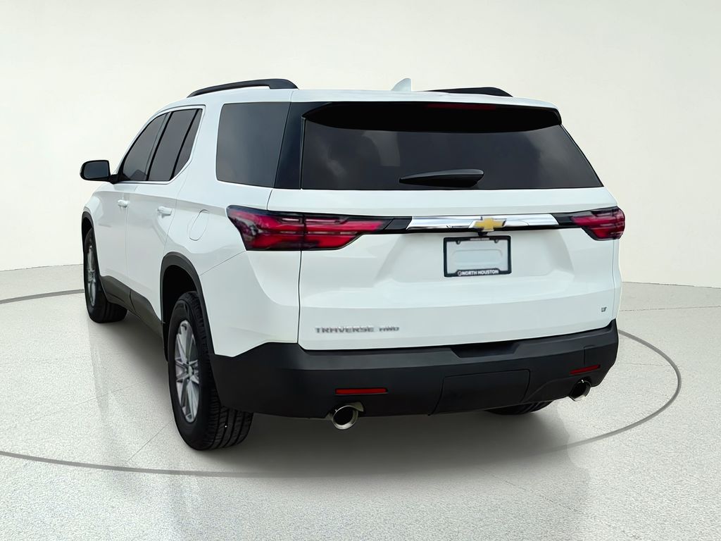 2023 Chevrolet Traverse LT - 4