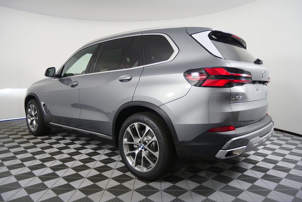 Thumbnail: 2026 BMW X5 - 5
