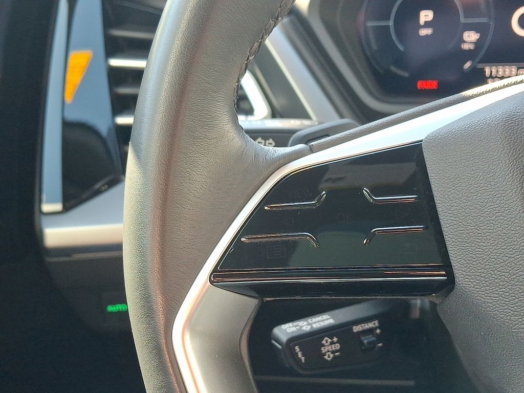 Thumbnail: 2024 Audi Q4 e-tron - 21