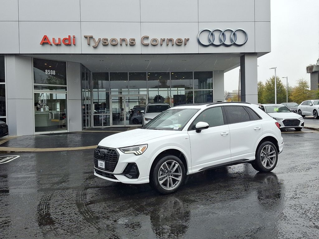 2025 Audi Q3  -
                Vienna, VA