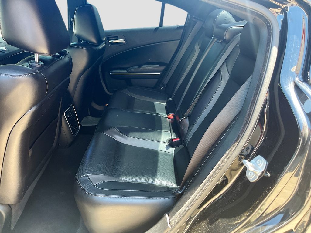 Used 2022 Black Dodge SXT image 23