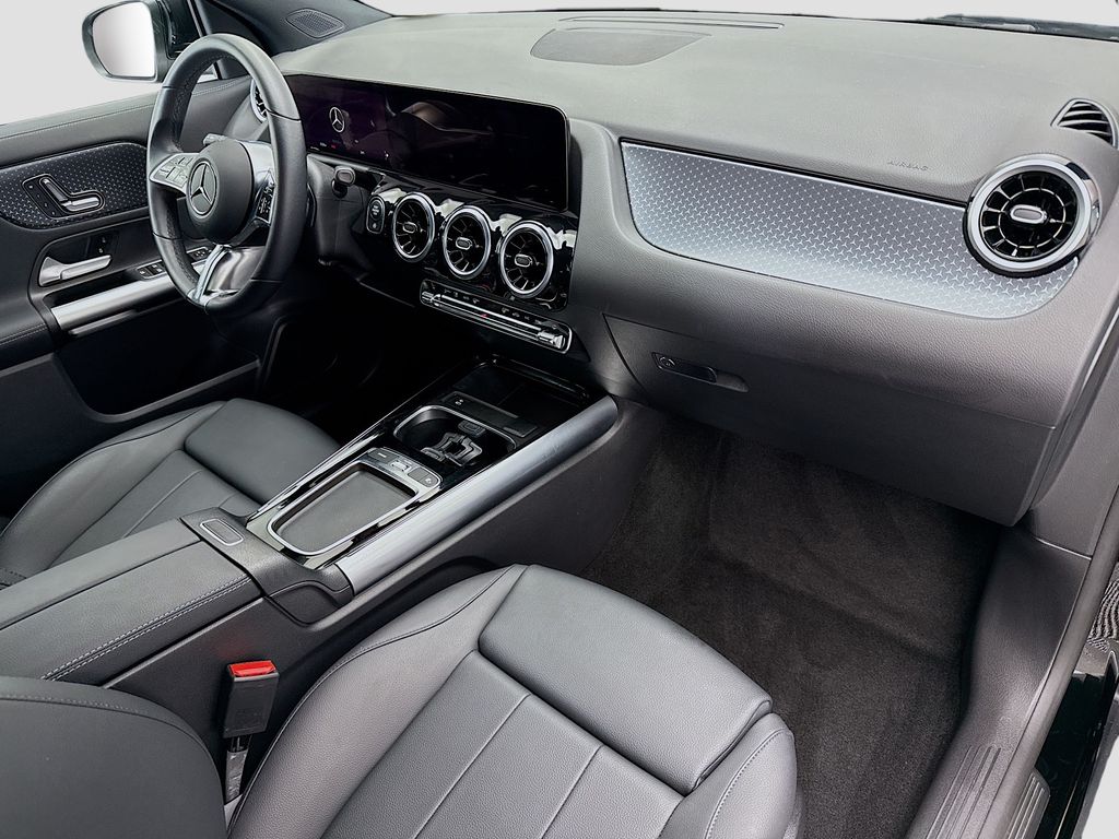 Thumbnail: 2025 Mercedes-Benz GLA - 15