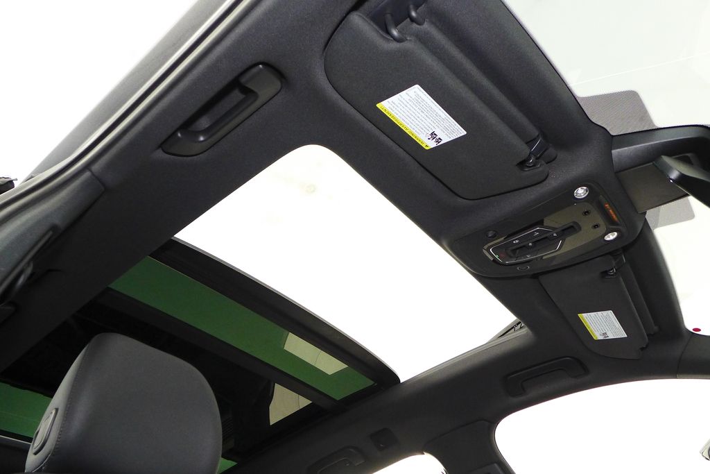 Thumbnail: 2022 Audi Q7 - 18