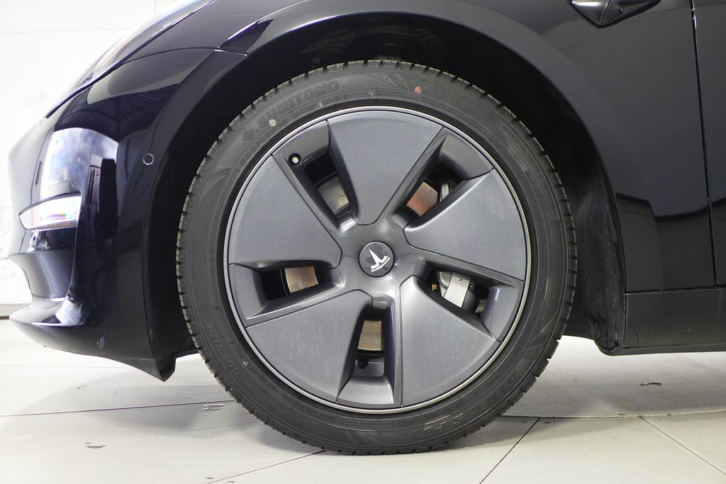 Thumbnail: 2022 Tesla Model 3 - 5