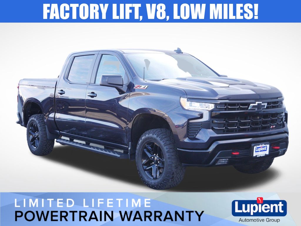 Dark Ash Metallic 2023 Chevrolet Silverado 1500 LT Trail Boss Crew Cab 4WD Pickup Truck Four-Wheel Drive Automatic