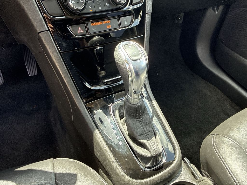 Thumbnail: 2018 Buick Encore - 20