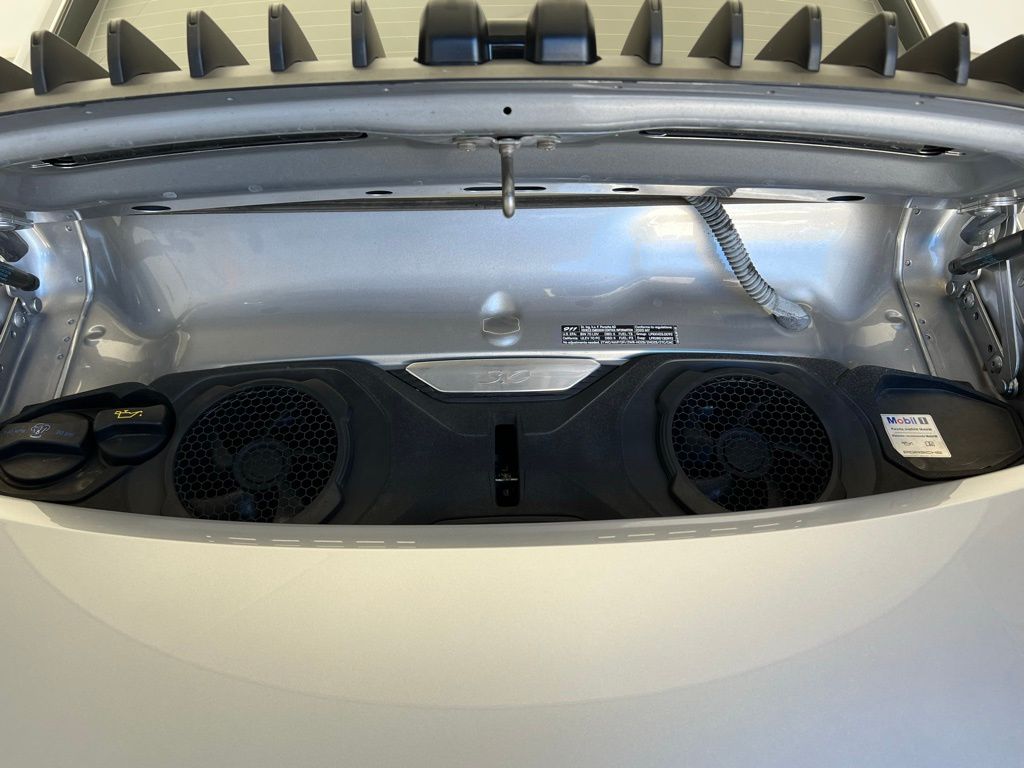 Thumbnail: 2020 Porsche 911 - 20