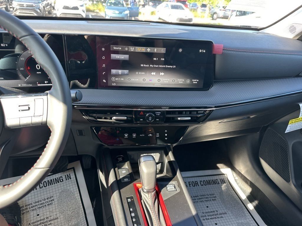 2025 Super Black Nissan Kicks SR FWD SUV