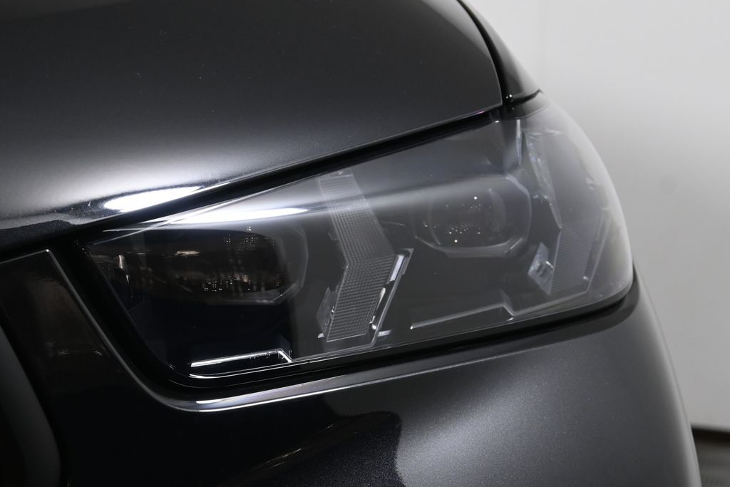 Thumbnail: 2027 BMW X6 - 11