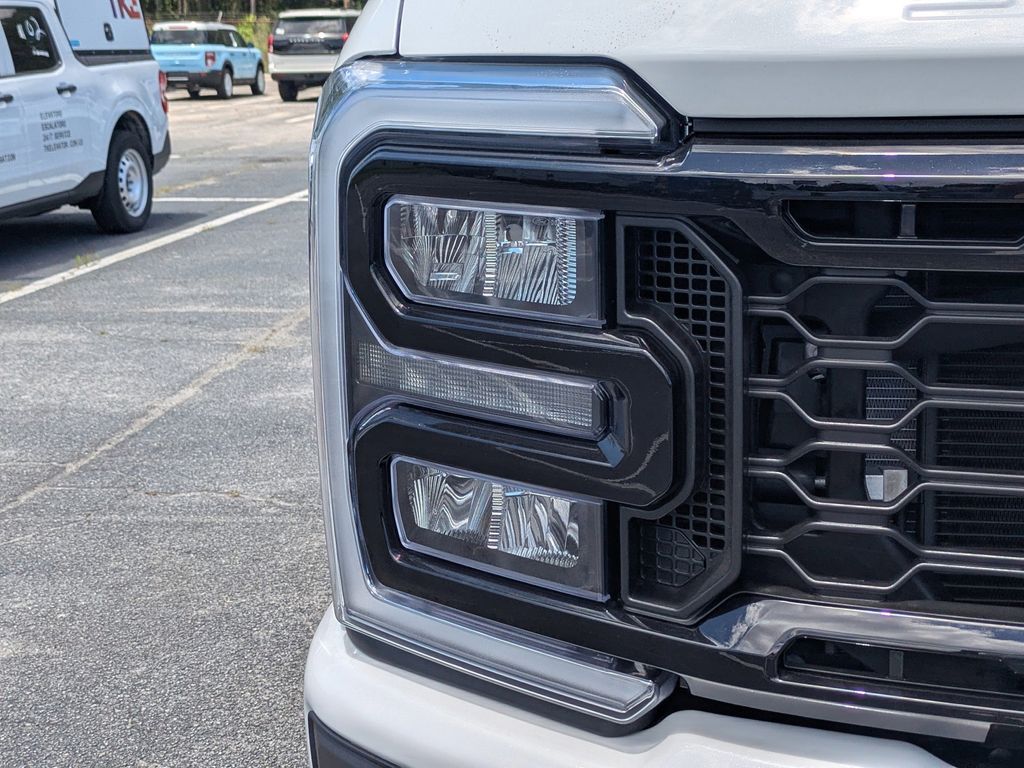 2026 Ford F-350 Super Duty LARIAT